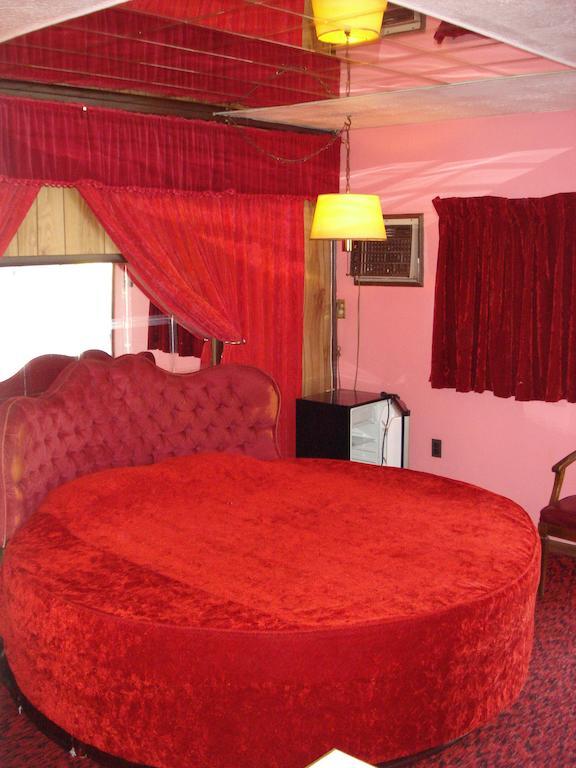Cedar Grove Motel Altoona Buitenkant foto