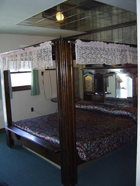 Cedar Grove Motel Altoona Kamer foto